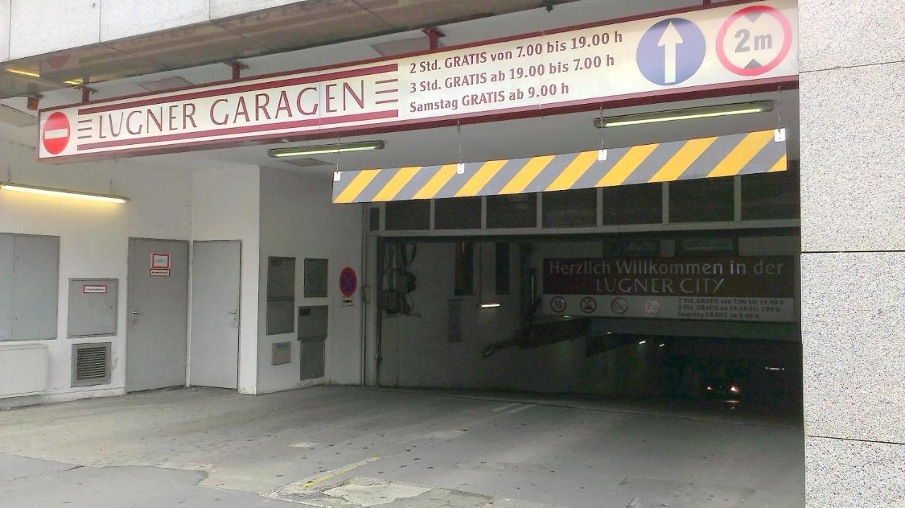 Apartment Zentral Direkt An U-Bahn Station Wina Bagian luar foto
